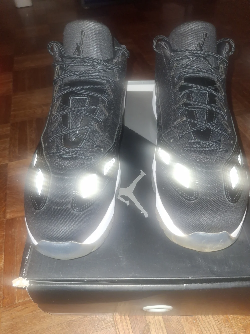 Jordan comfortable black